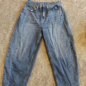 Old Navy High-Rise Barrel Leg Jeans